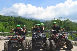 Barisan ATV di titik pandang